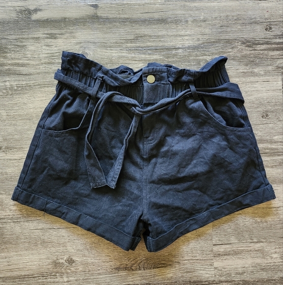 HYFVE Pants - ☀️ HYFVE Black Paperbag Shorts